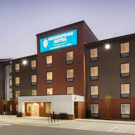 Wood Spring Suites Washington Dc East Arena Drive Lake Arbor Buitenkant foto