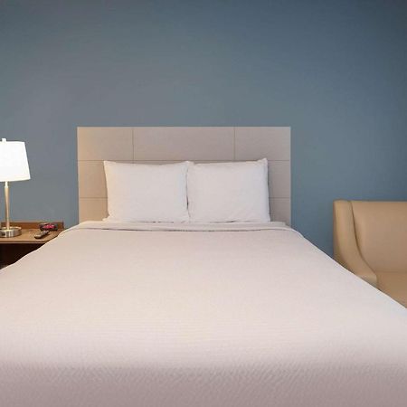 Wood Spring Suites Washington Dc East Arena Drive Lake Arbor Buitenkant foto