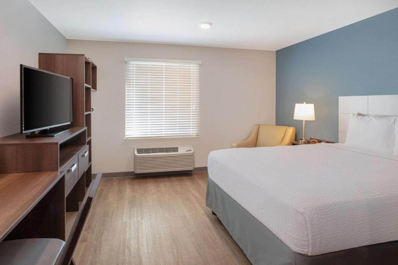 Wood Spring Suites Washington Dc East Arena Drive Lake Arbor Buitenkant foto
