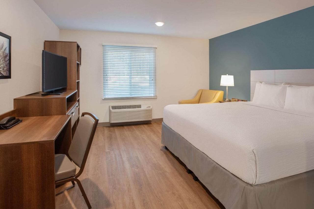 Wood Spring Suites Washington Dc East Arena Drive Lake Arbor Buitenkant foto